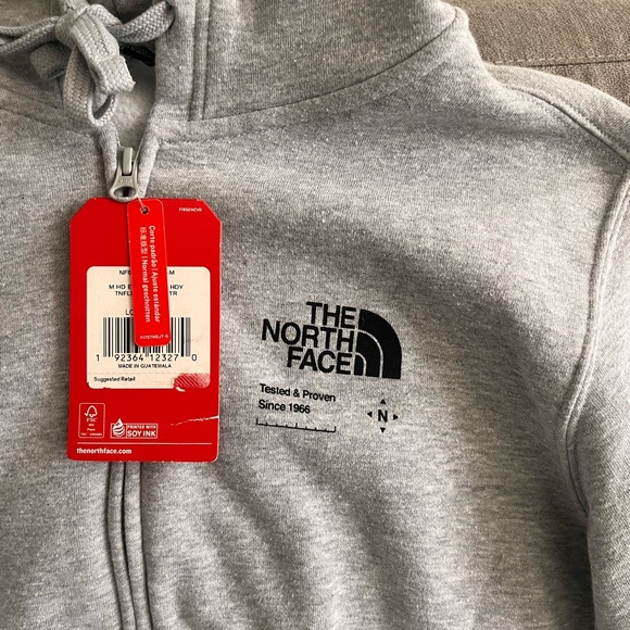 NWT The North Face Zip-up Sweatshirt Hoodie - Picture 2 of 4